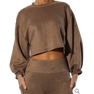 Can you say Amazing Outfit!